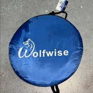 Wolfwise  Blue Travel tent  pop up with carrier